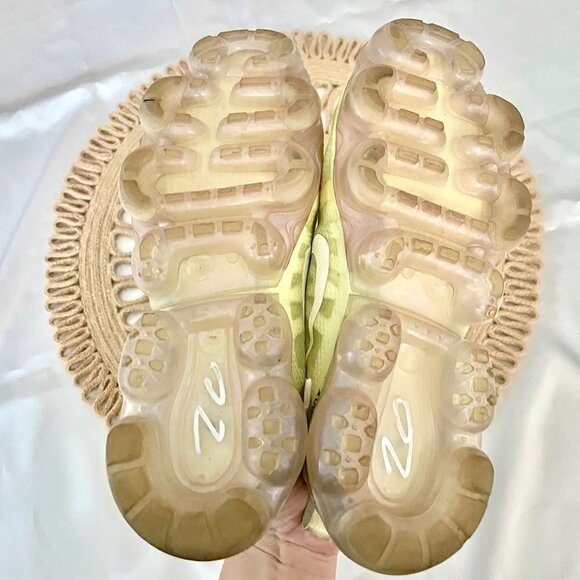 Nike Air VaporMax SE Sneakers Luminous Green (Women's) CI1246-302 in Size 6.5 - Picture 11 of 12